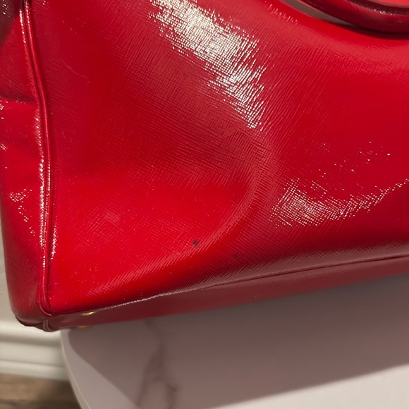Prada Red Saffiano Vernice Leather Galleria Tote - Picture 10 of 15